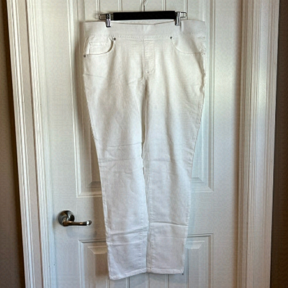 MARTHA STEWART 16, white stretch denim jeans